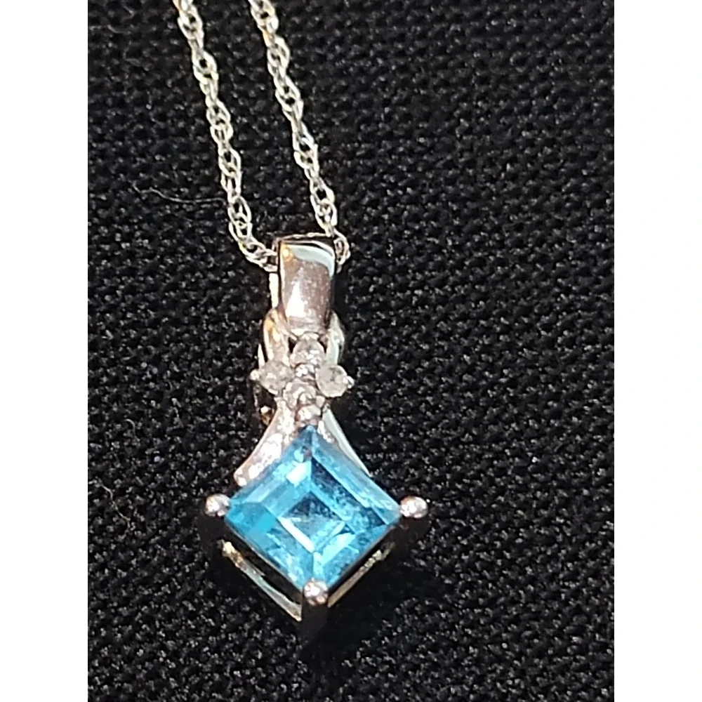 10K White Gold Blue Topaz Diamond Accent Princess Cut Pendant Necklace 18